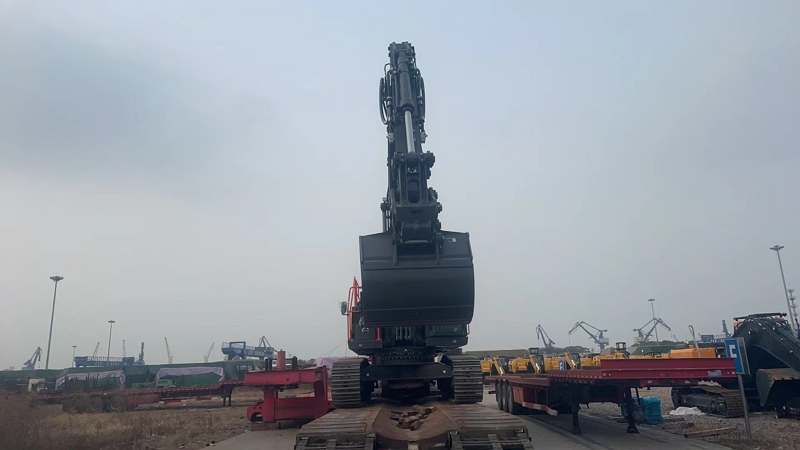 Compact excavator (2).jpg
