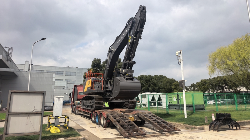 Compact excavator (1).jpg