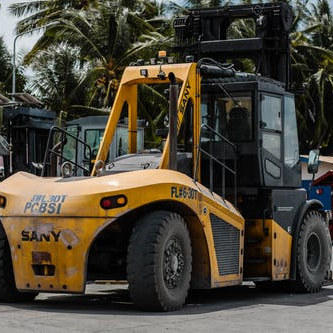 16 Simple Tips for Operating a Forklift Safely