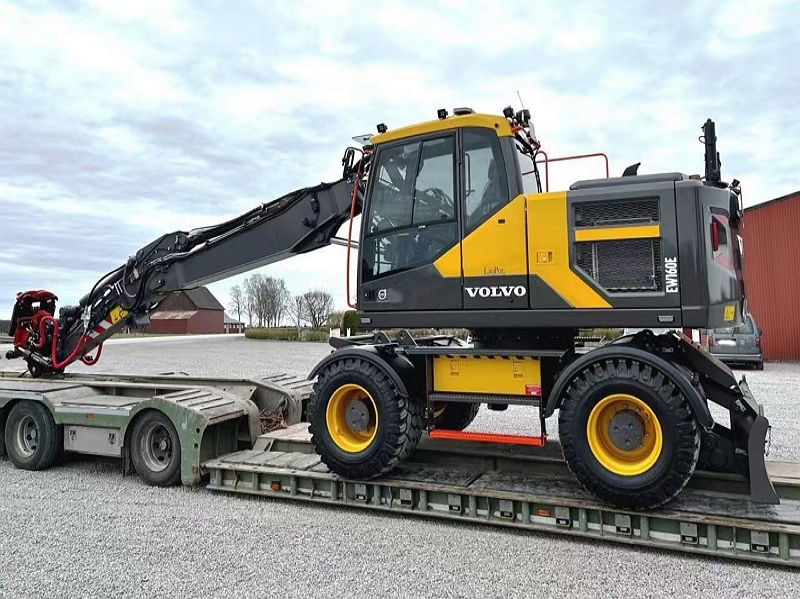 Wheeled excavator (2).jpg