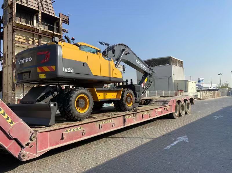 Wheeled excavator (3).jpg