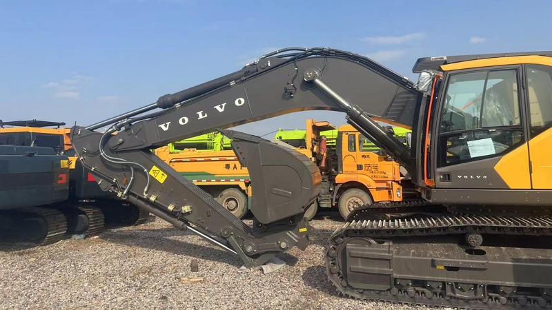 Compact excavator (3).jpg